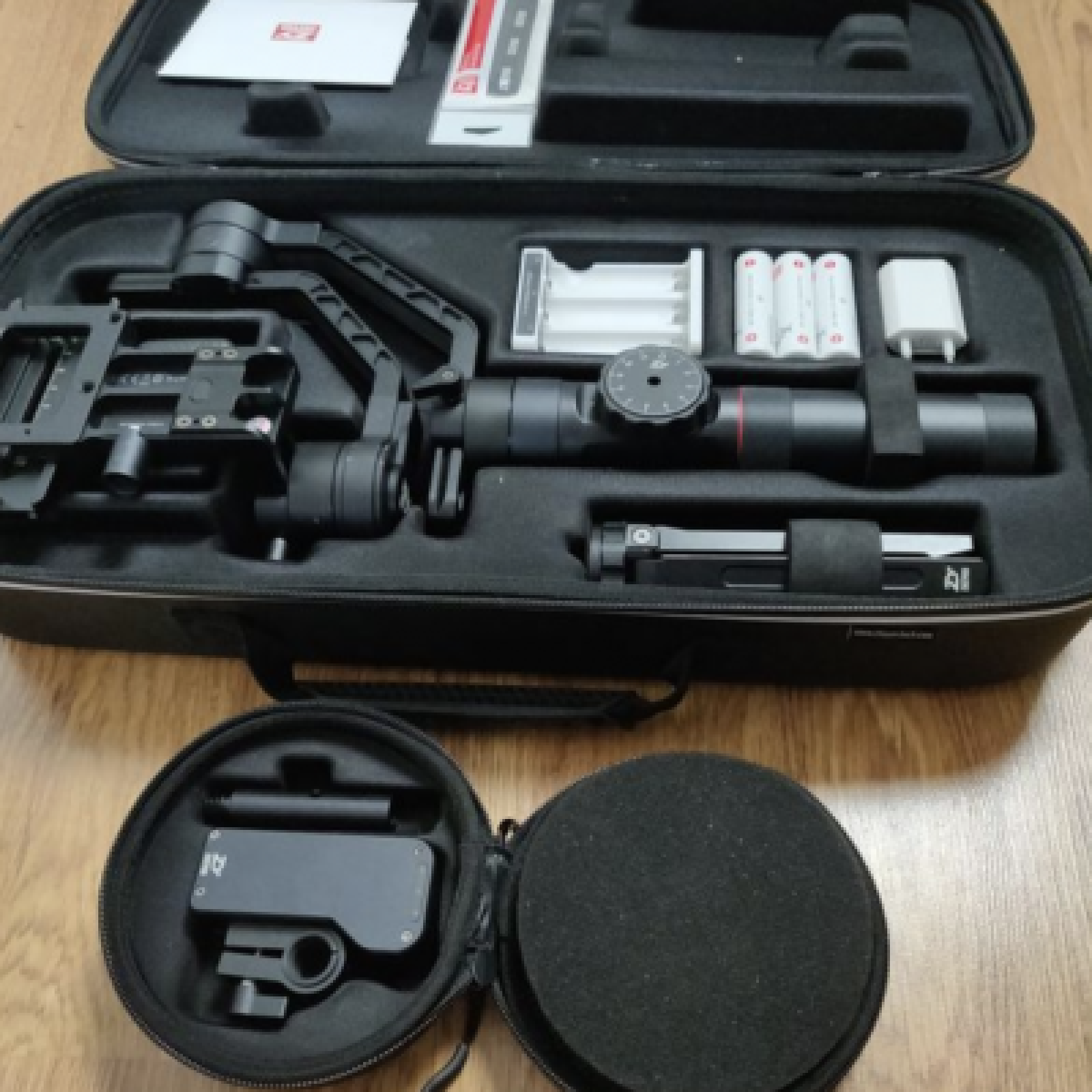 Zhiyun Crane 2 + Follow Focus - Photo 2 sur 3