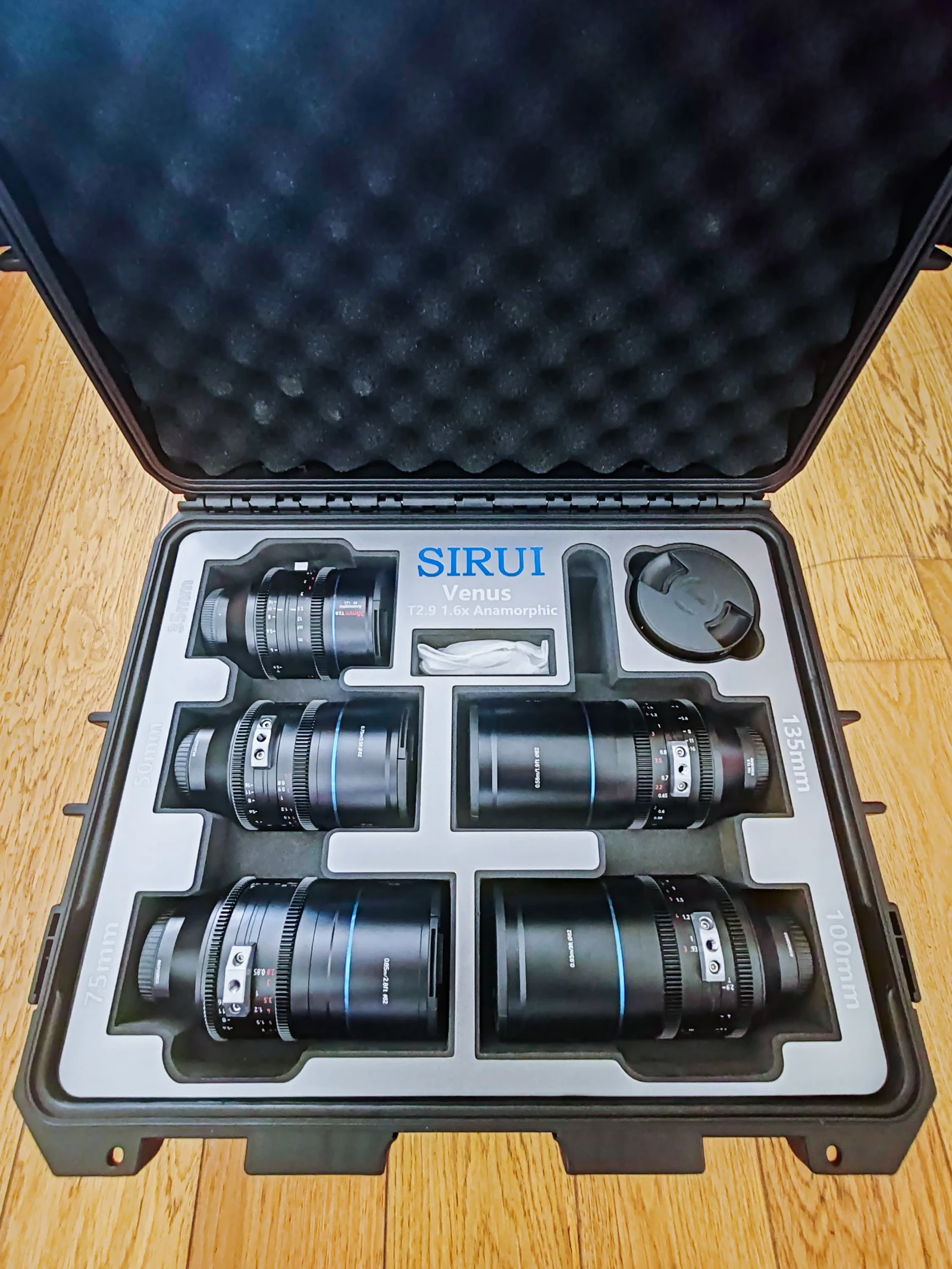 SIRUI Kit 5 optiques  Anamorphique Full Frame (MONTURE E) - Photo 2 sur 2