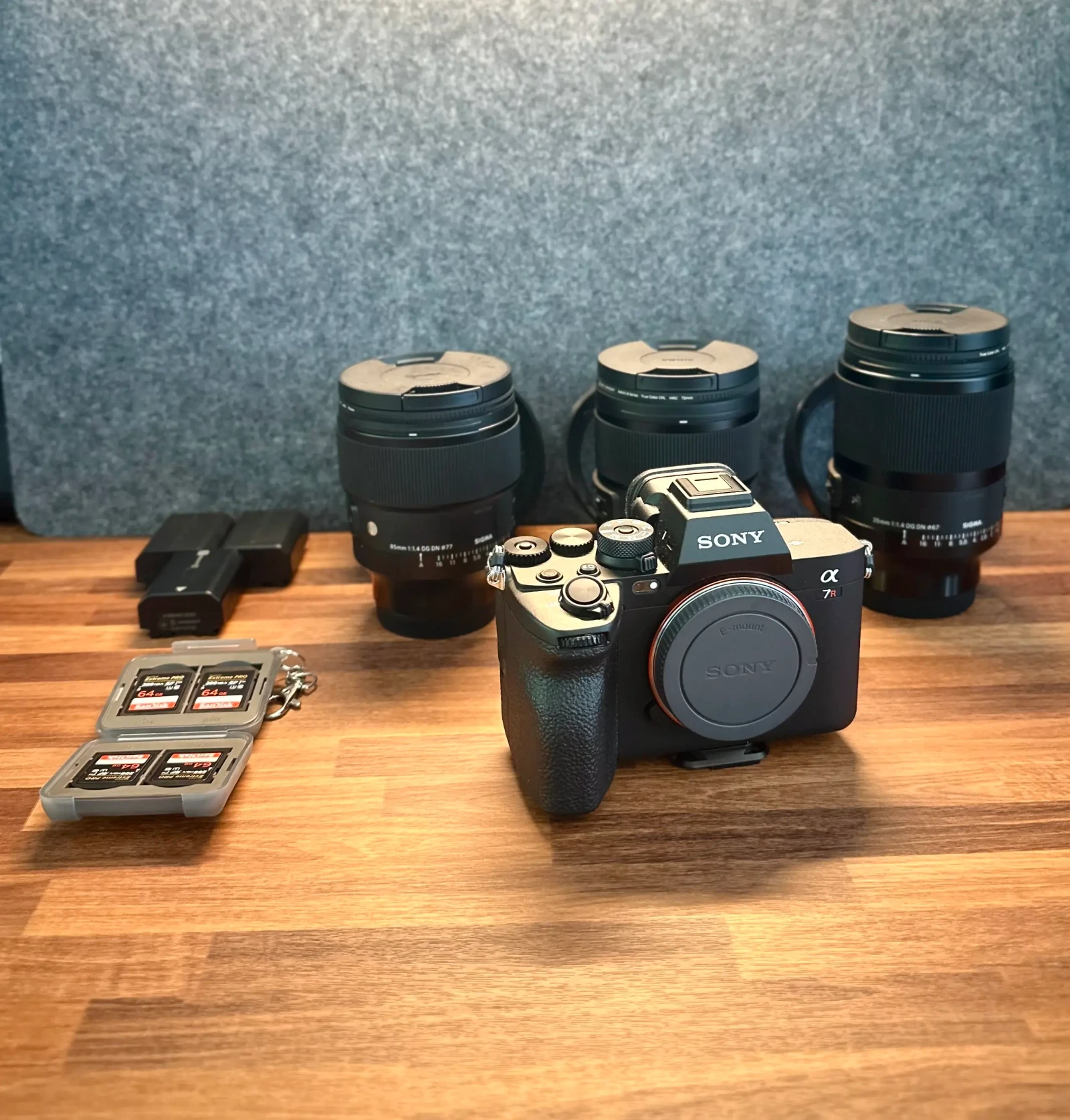 Pack Sony Alpha A7RV (A7R5) et Sigma 24/35/85mm 1.4 DG DN - Photo 1 sur 3