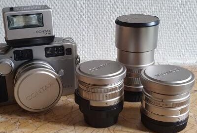 Location Contax G2