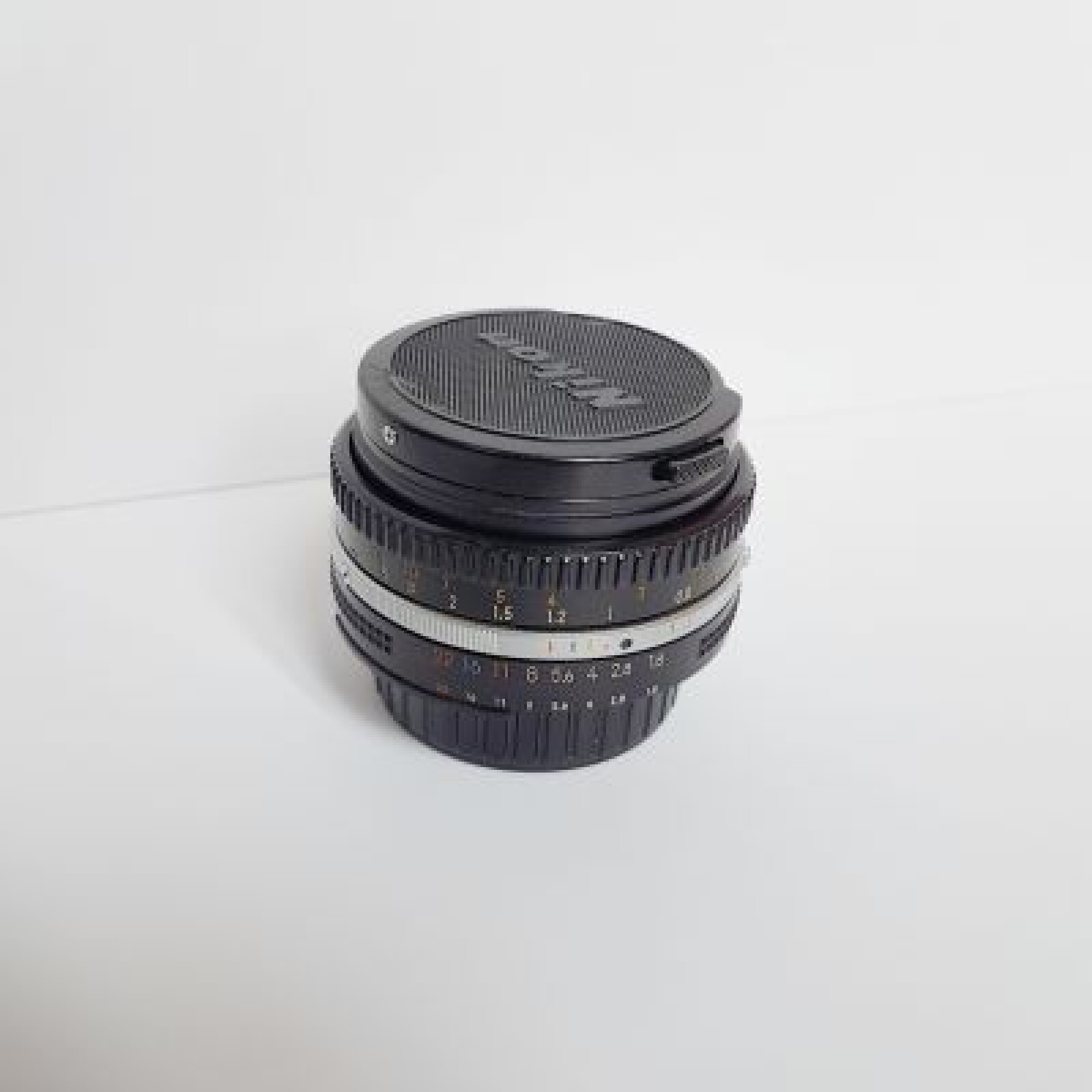 Nikon 50mm f/1.8 AI-s Pancake-NIKKOR 1.5'/0.45m close-focus - Photo 2 sur 3