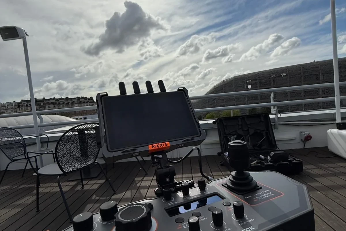 Location IGNITE DIGI Control Deck for DJI Transmission - Lightyshare