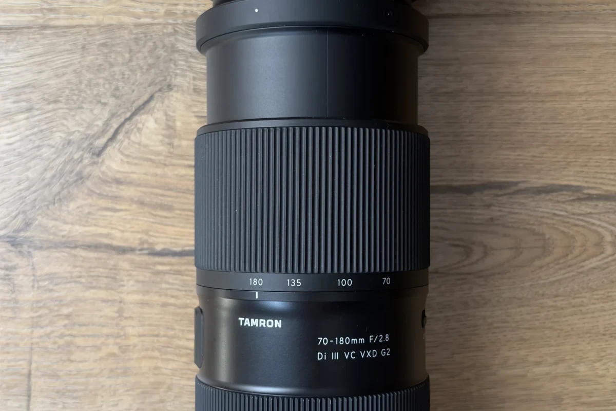 Location Tamron 70-180mm F/2.8 Di III VXD pour Sony FE - Lightyshare