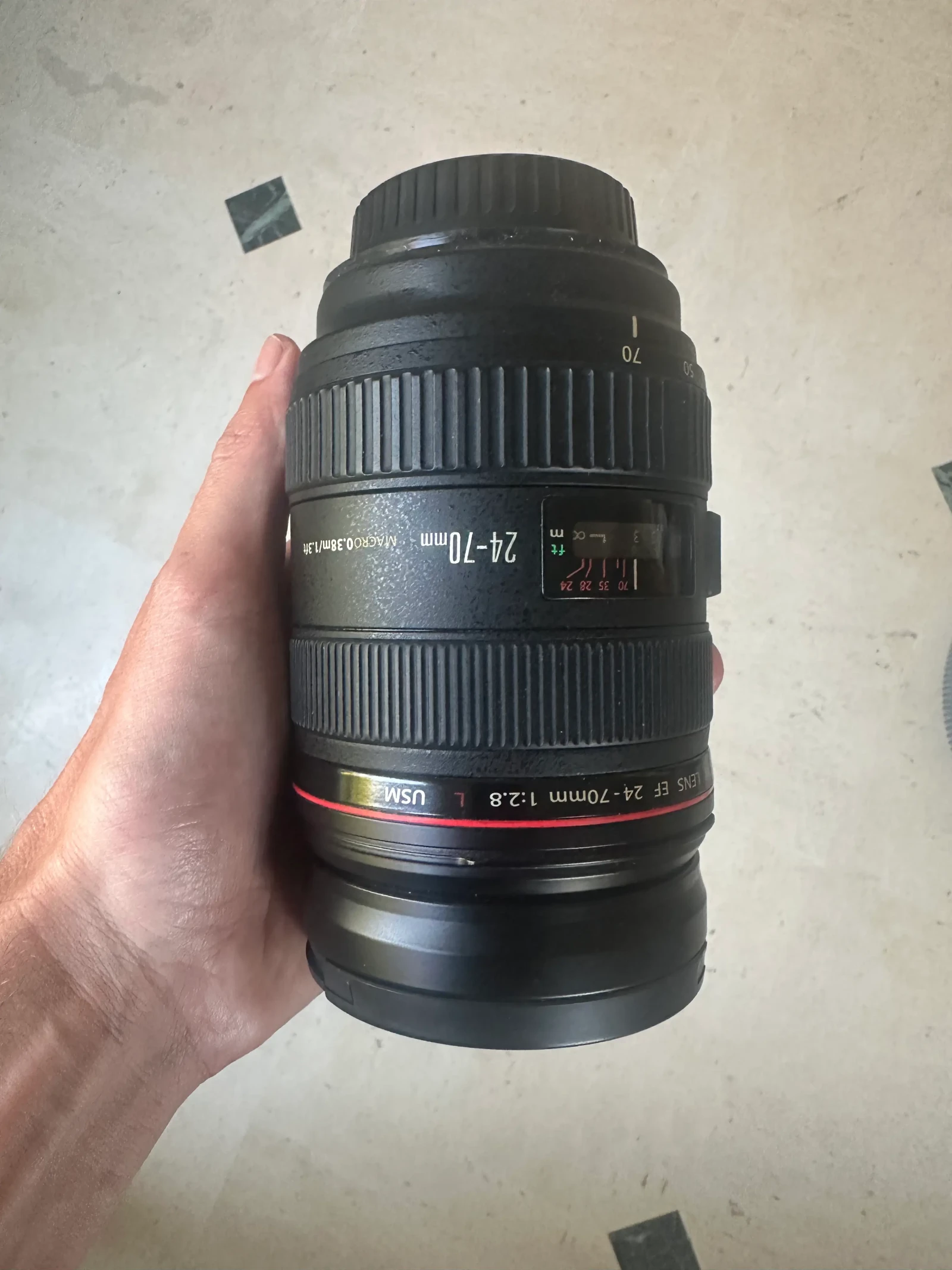 Canon 5D Mark IV + Objectif Canon EF 24-70 mm f/2.8 L USM 77 mm Canon - Photo 2 sur 5