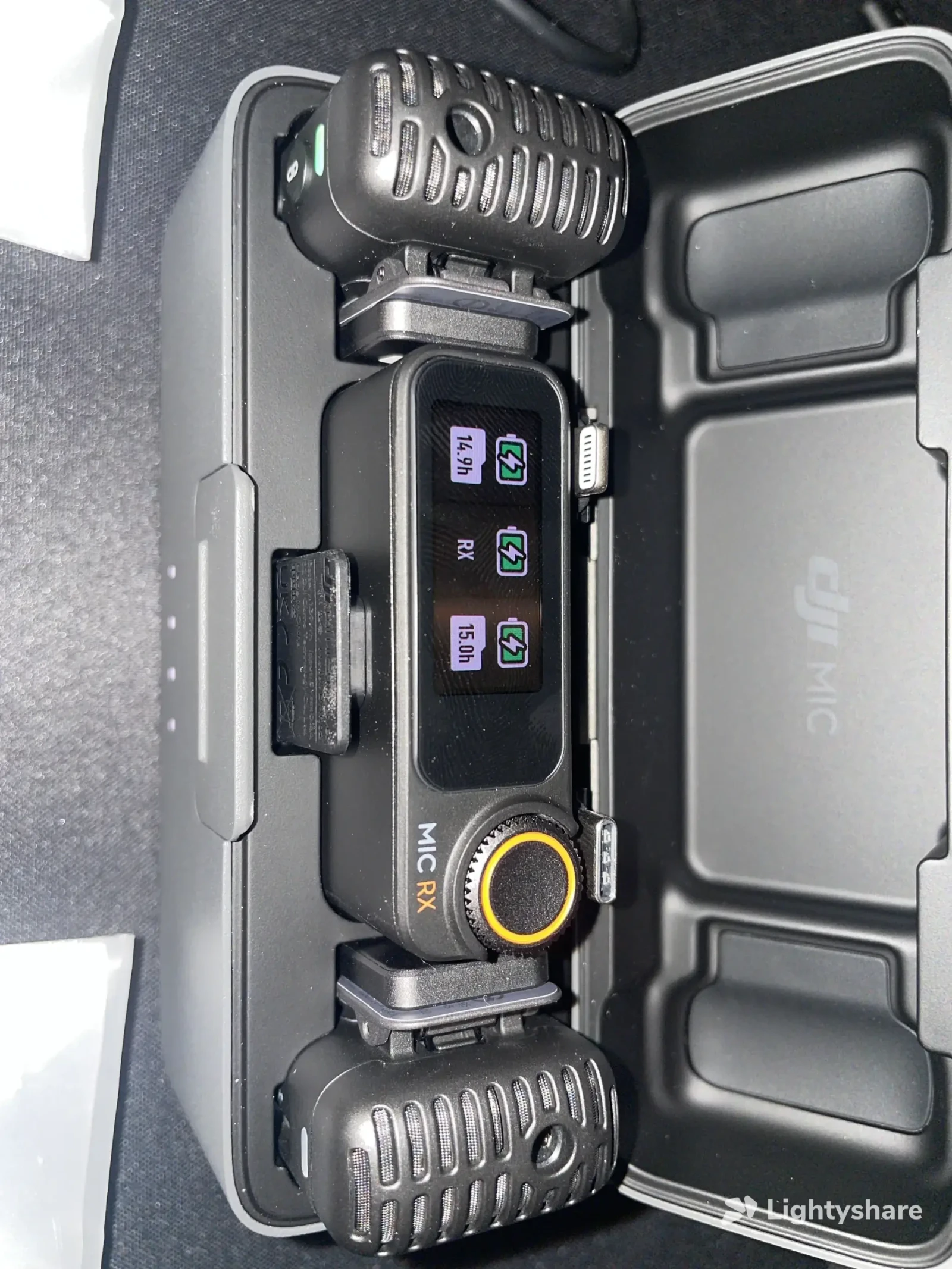 Pack sony A7SIII, Ronin RS3, micro Dji mic2, Petite lumière RGB - Photo 6 sur 8