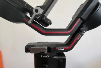 Location Pack sony A7SIII, Ronin RS3, micro Dji mic2, Petite lumière RGB