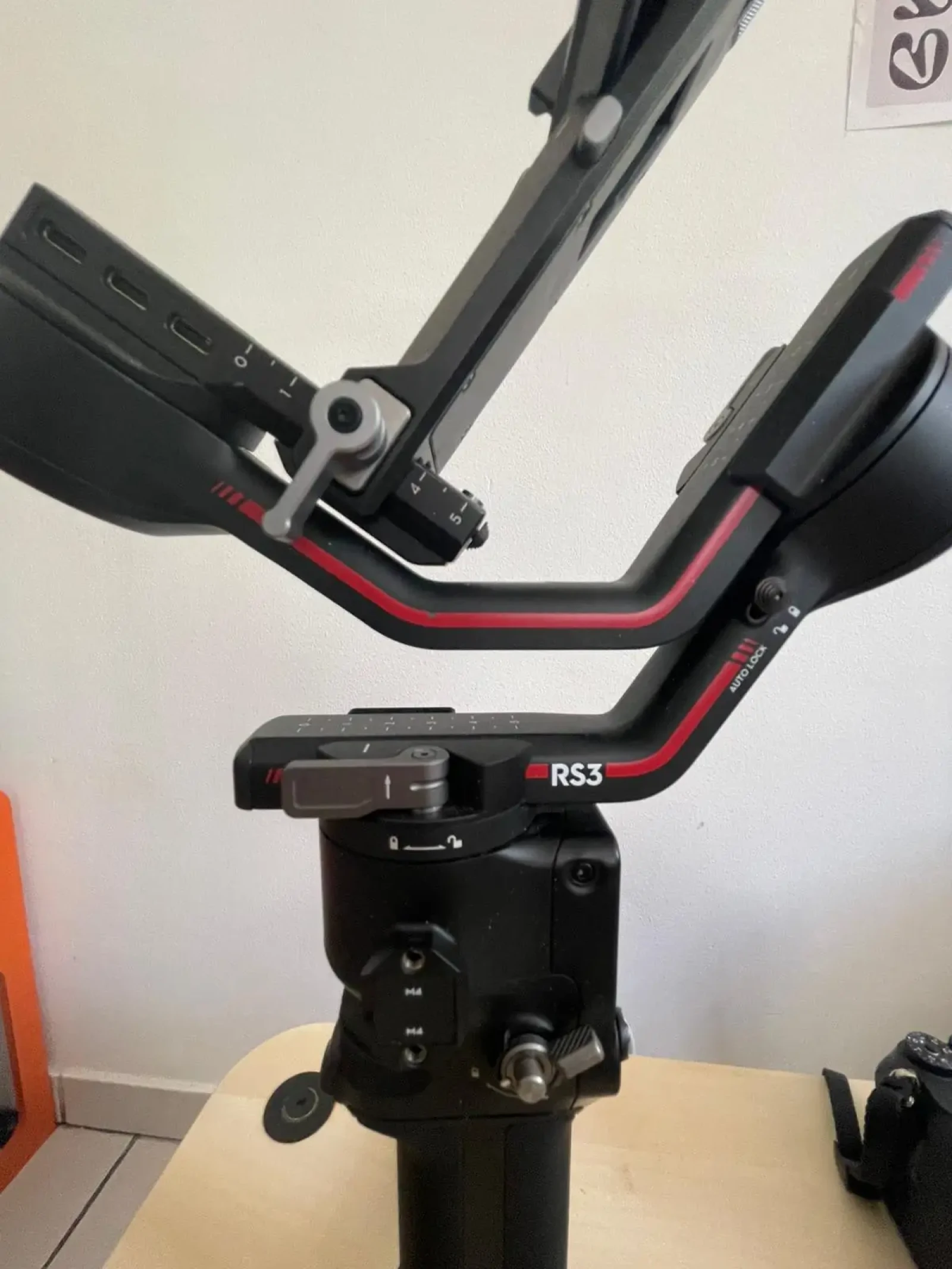 Pack sony A7SIII, Ronin RS3, Petite lumière RGB - Photo 5 sur 5