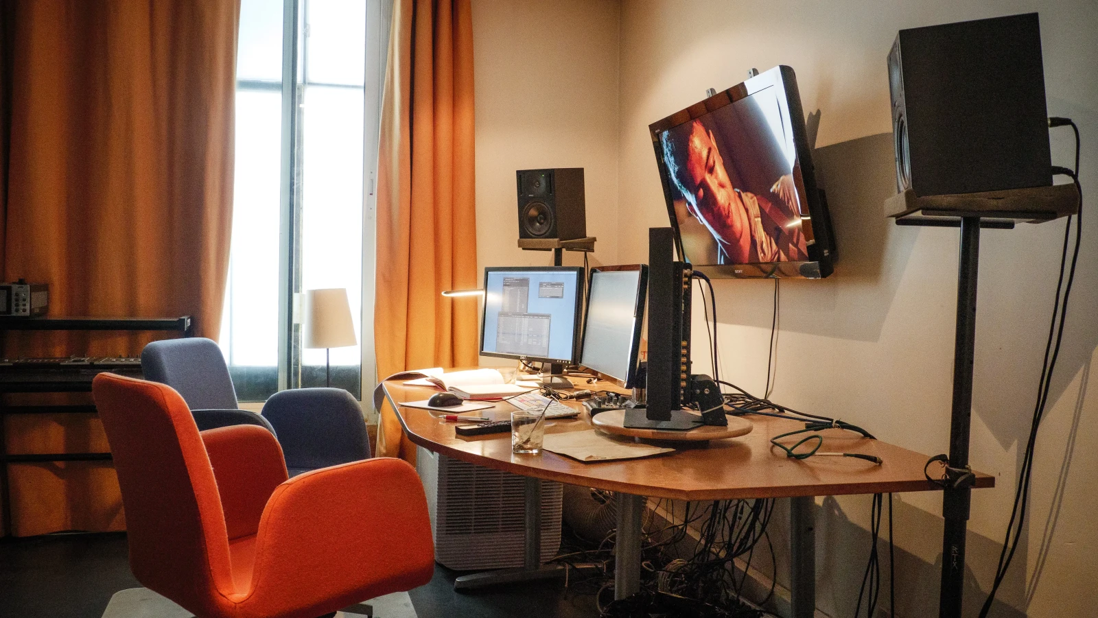 LOCATION SALLE DE MONTAGE - Photo 3 sur 4