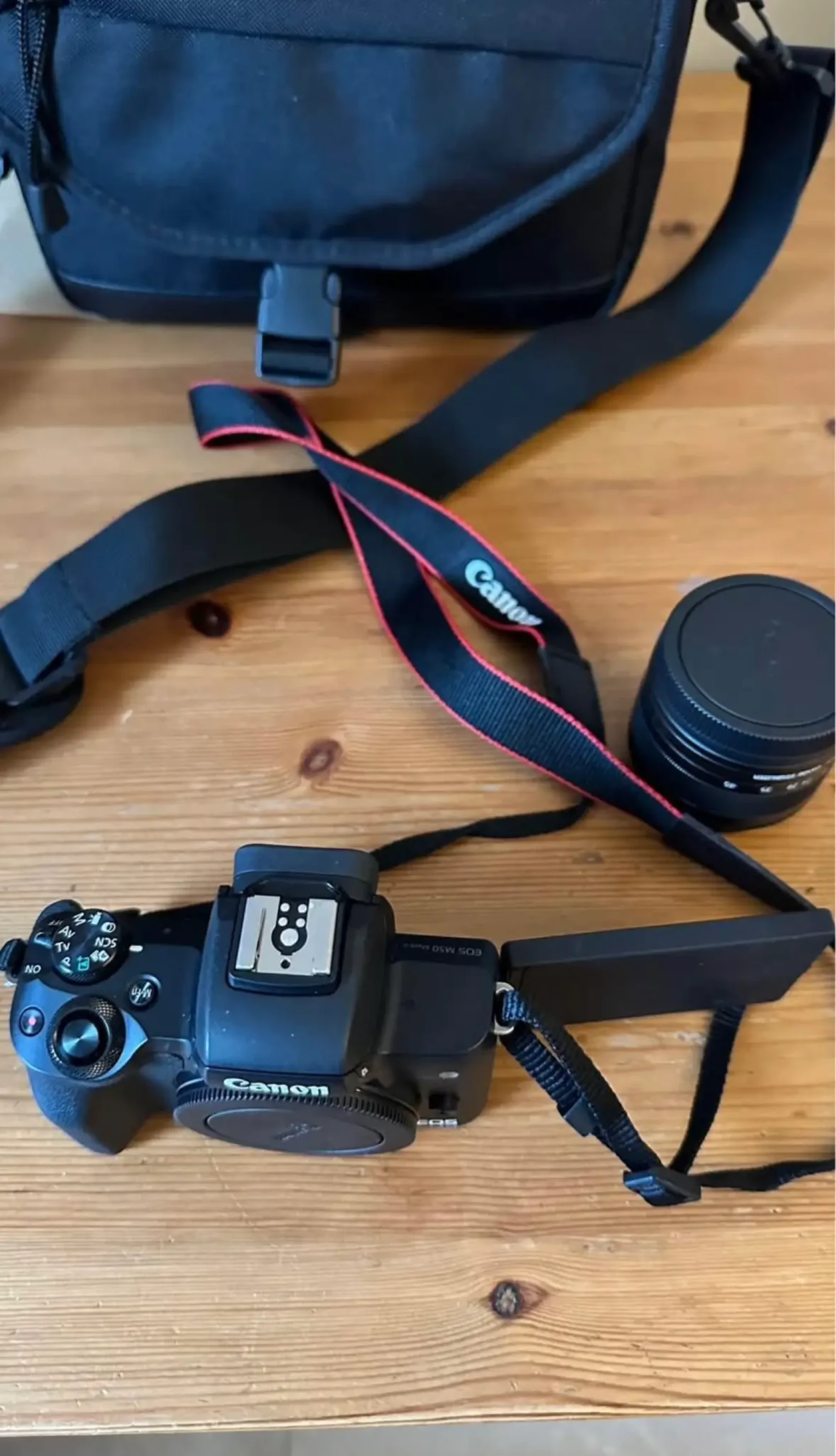 Canon M50 Mark II - Photo 1 sur 2