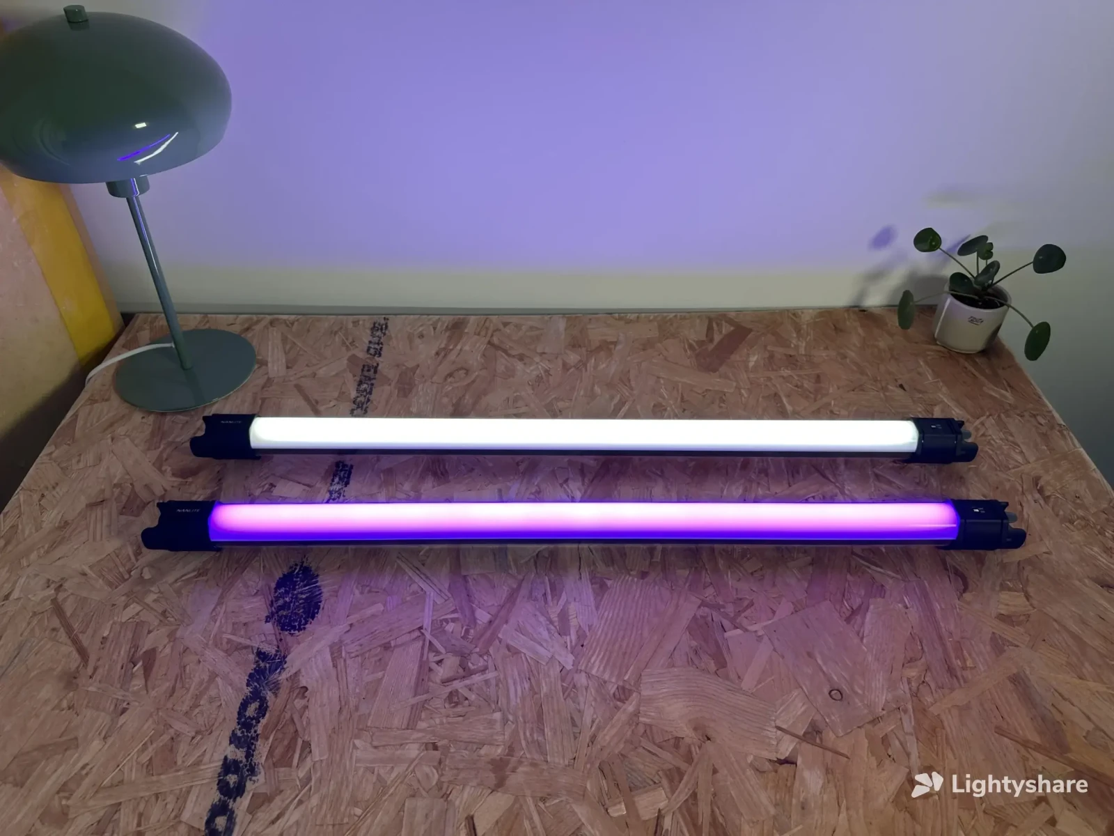 Nanlite PavoTube II 15C 2-Foot RGBWW LED Tube Light - Photo 5 sur 5