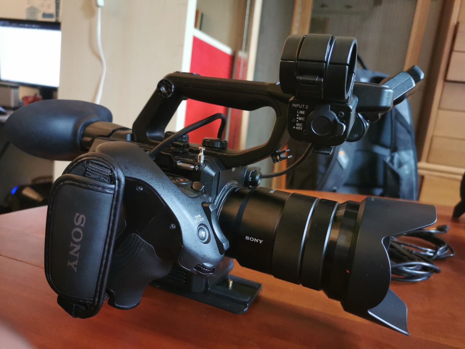 Sony PXW-FS5 II (Mark 2) - Photo 2 sur 3