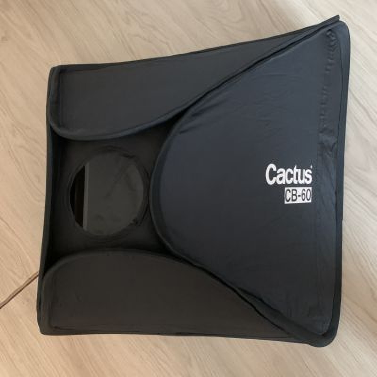 Boîte à lumière pliable Cactus CB-60 - Photo 3 sur 4