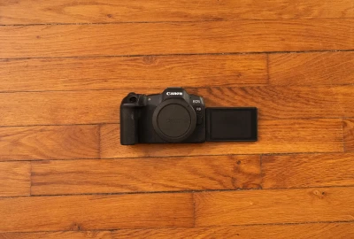 Location Canon R8