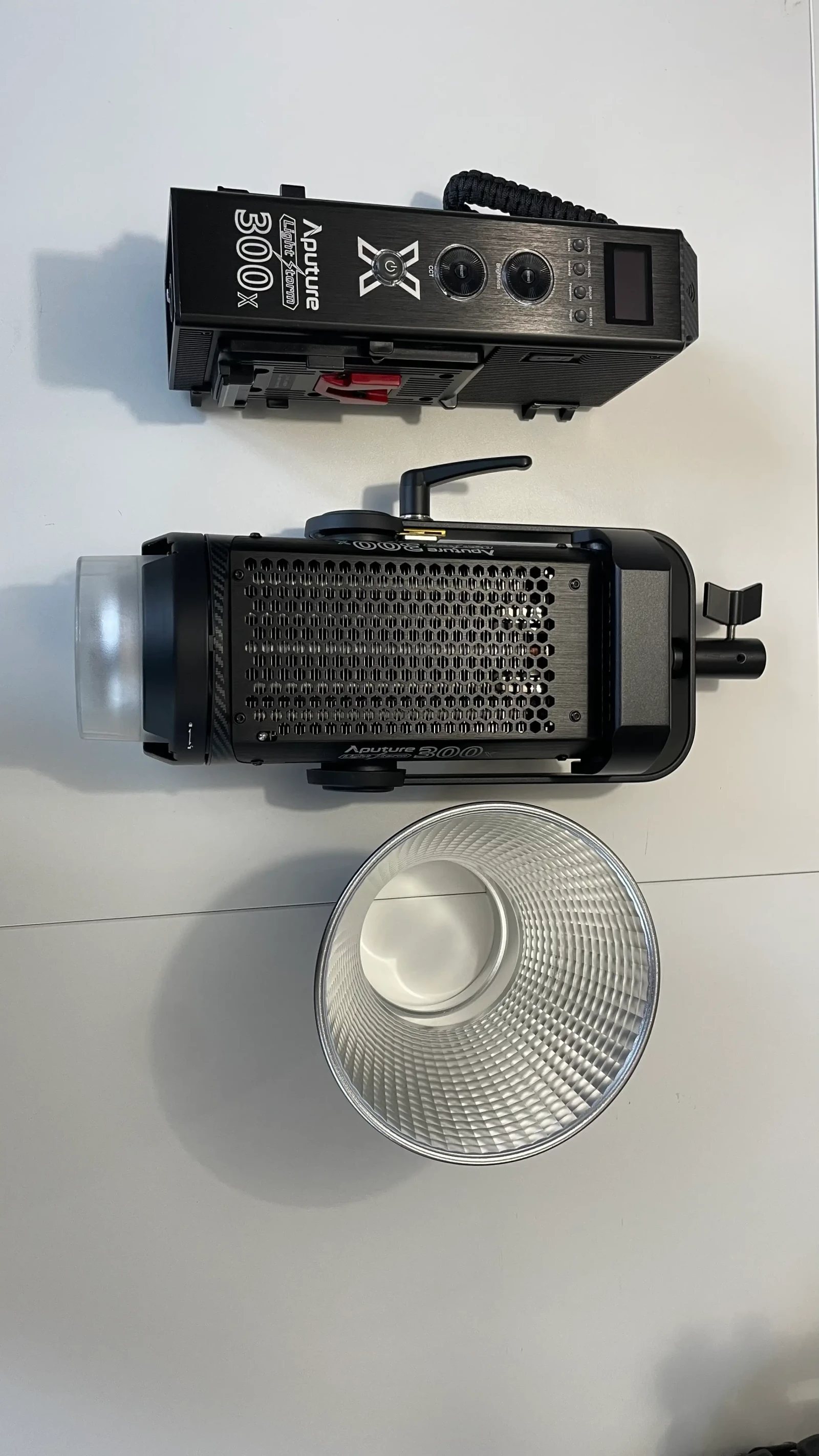 Aputure LS 300X - Photo 1 sur 2