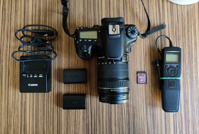 Location Canon 70D + 18-135mm f/3.5 + accessoires