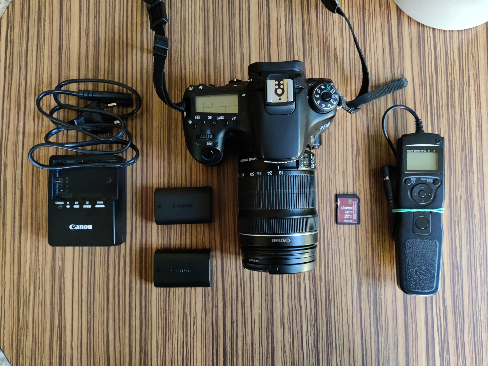 Canon 70D + 18-135mm f/3.5 + accessoires - Photo 2 sur 2