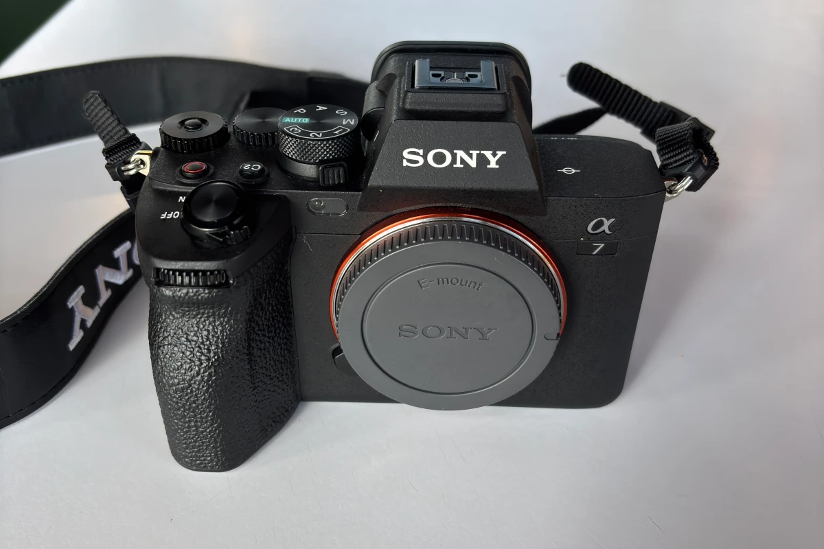 Location Sony Alpha 7iv - Lightyshare