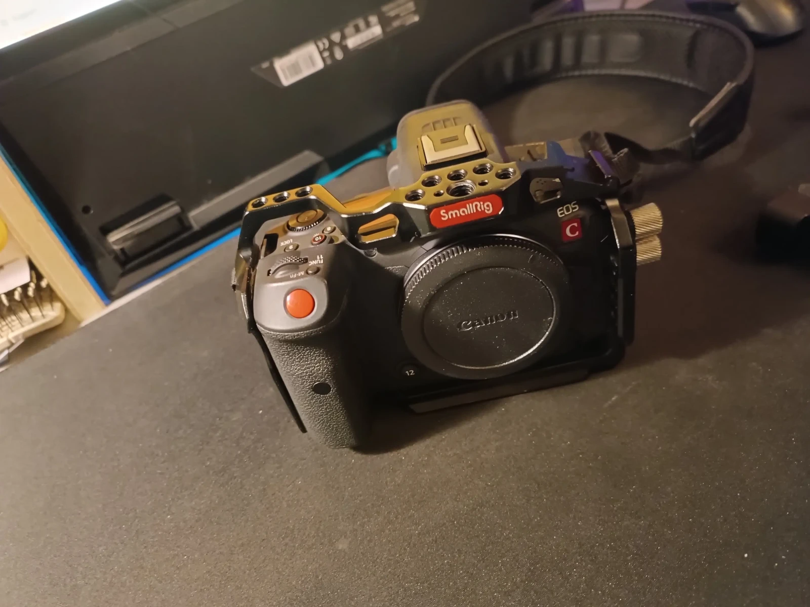 Canon R5C - Photo 1 sur 3