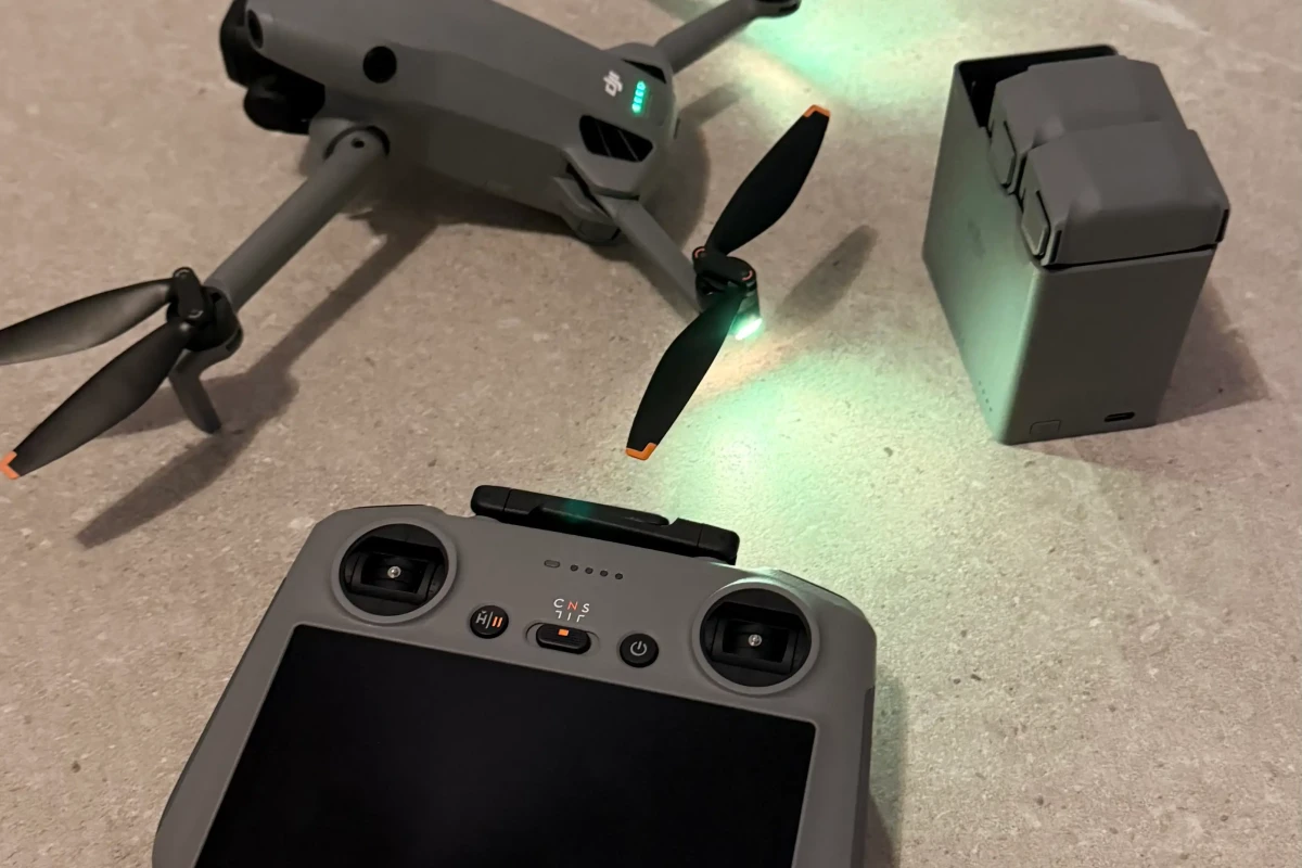 Location Dji mini 5 pro avec télécommande RC - Lightyshare