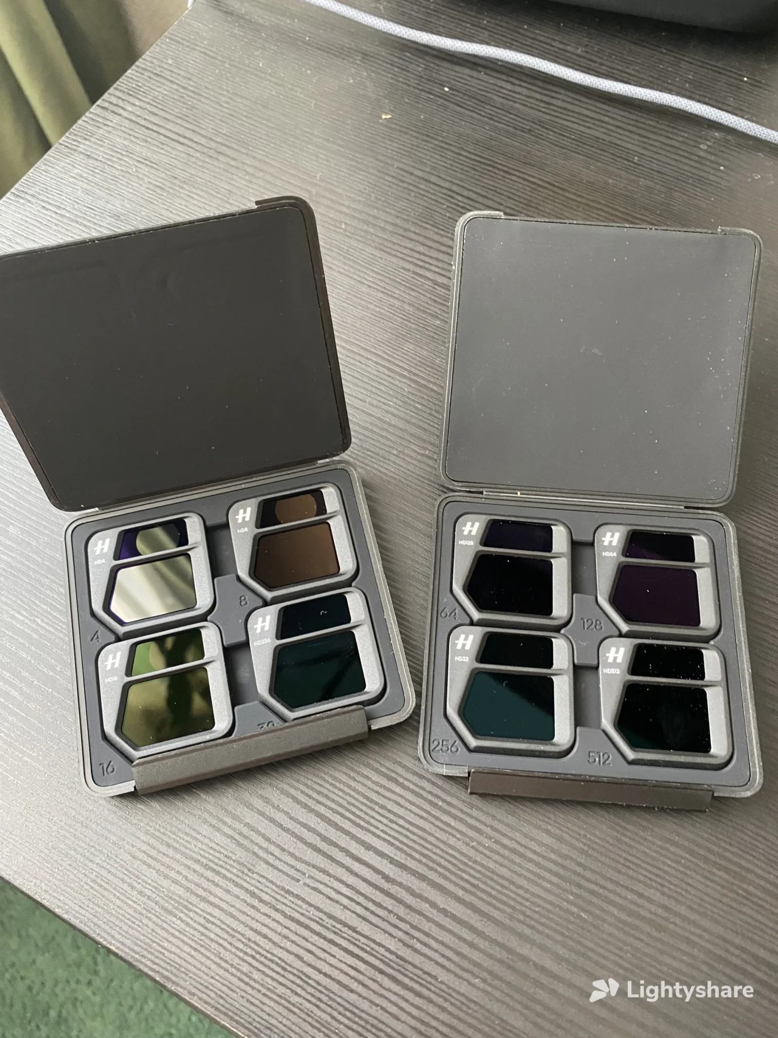 DJI Mavic 3 Cine Premium Combo Gris - Photo 2 sur 6