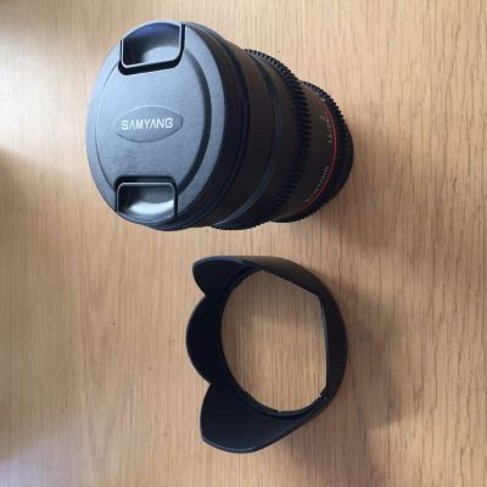 24mm T1.5 Samyang monture EF - Photo 3 sur 3