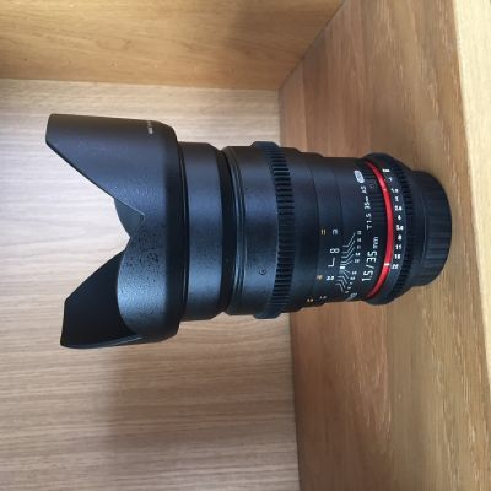 35 mm T1.5 Samyang monture EF - Photo 1 sur 3