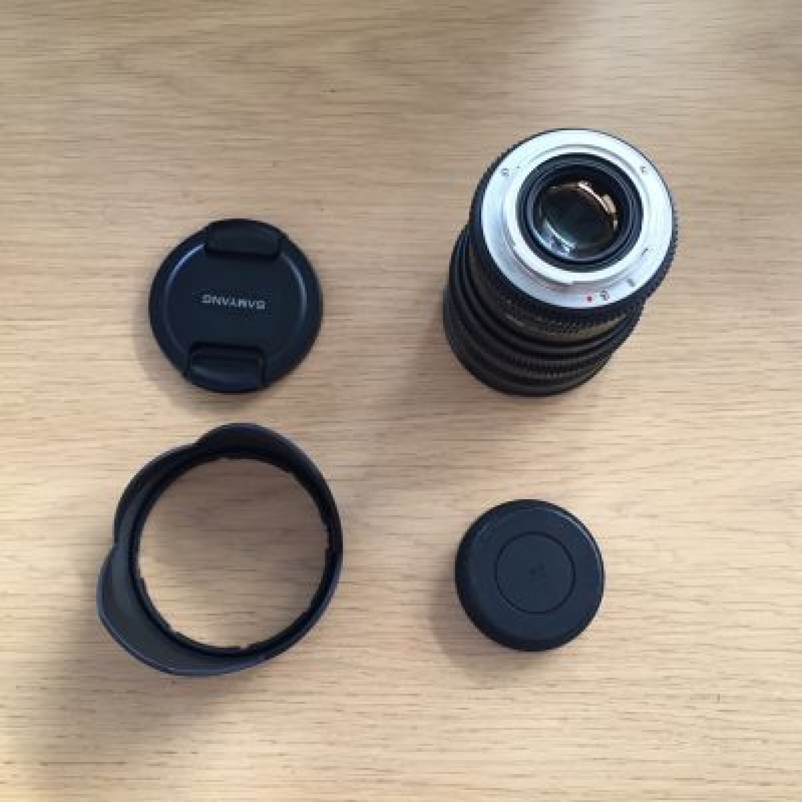 35 mm T1.5 Samyang monture EF - Photo 2 sur 3