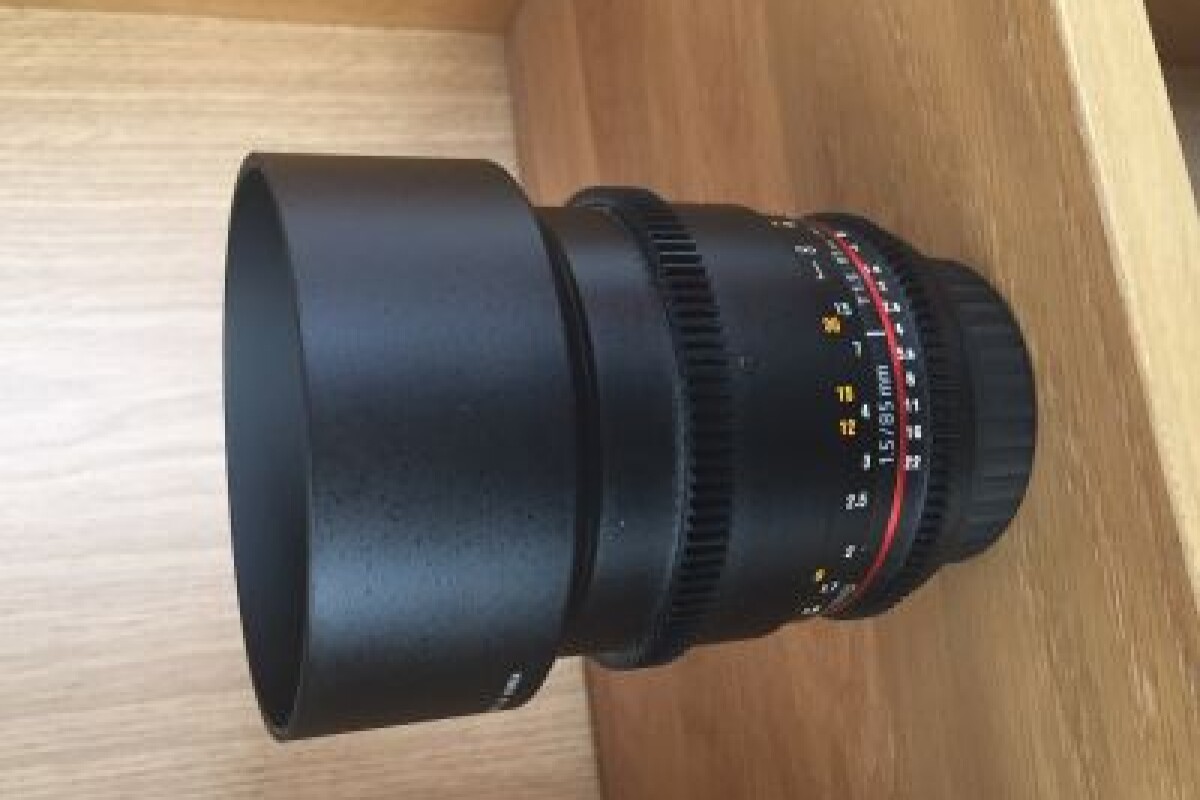 Location 85mm T 1.5 Samyang VDSLR monture EF - Lightyshare