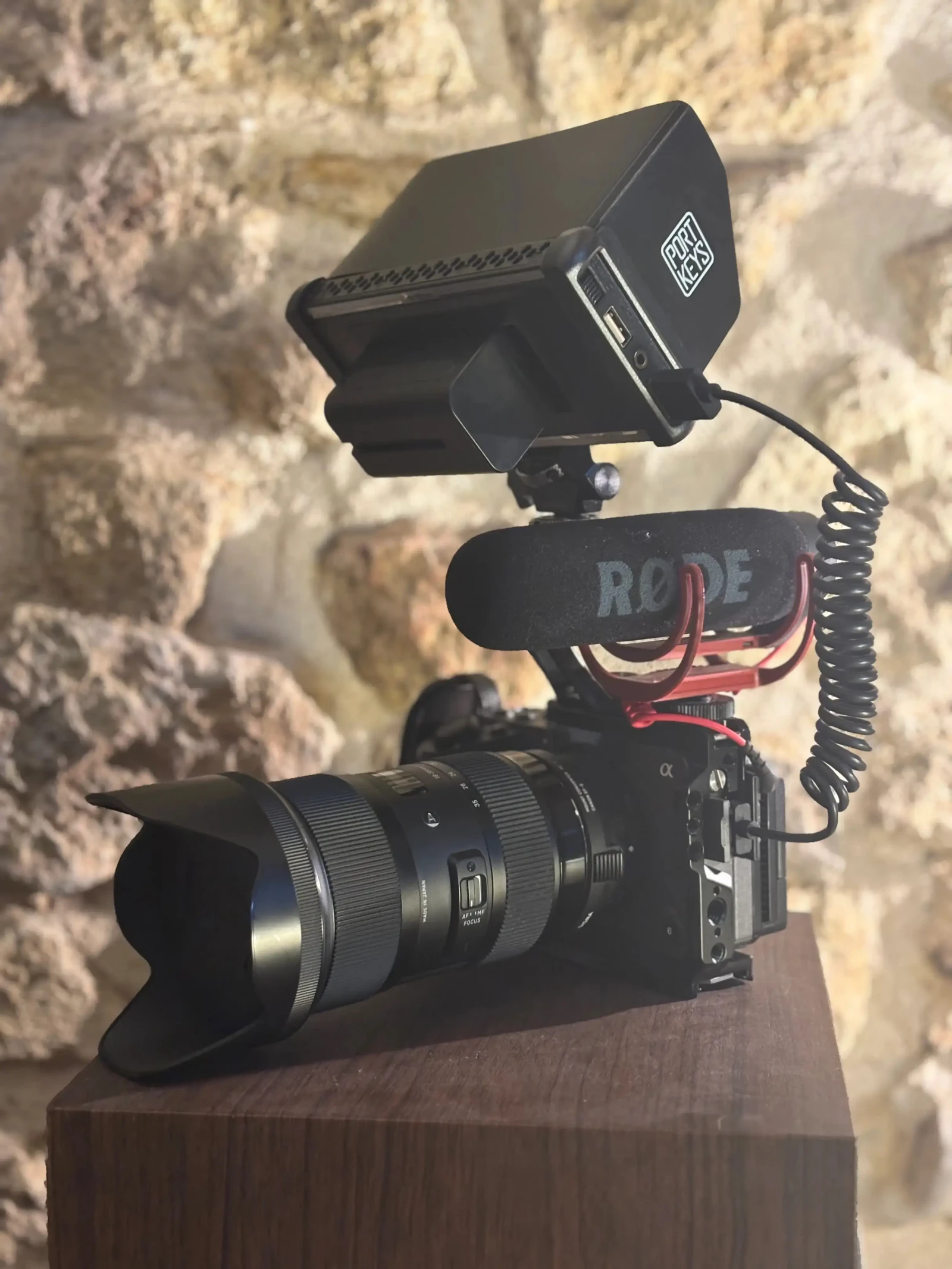 Sony Pack Complet FX30 + Optiques + Trépieds + Lumières + Accessoires - Photo 8 sur 10