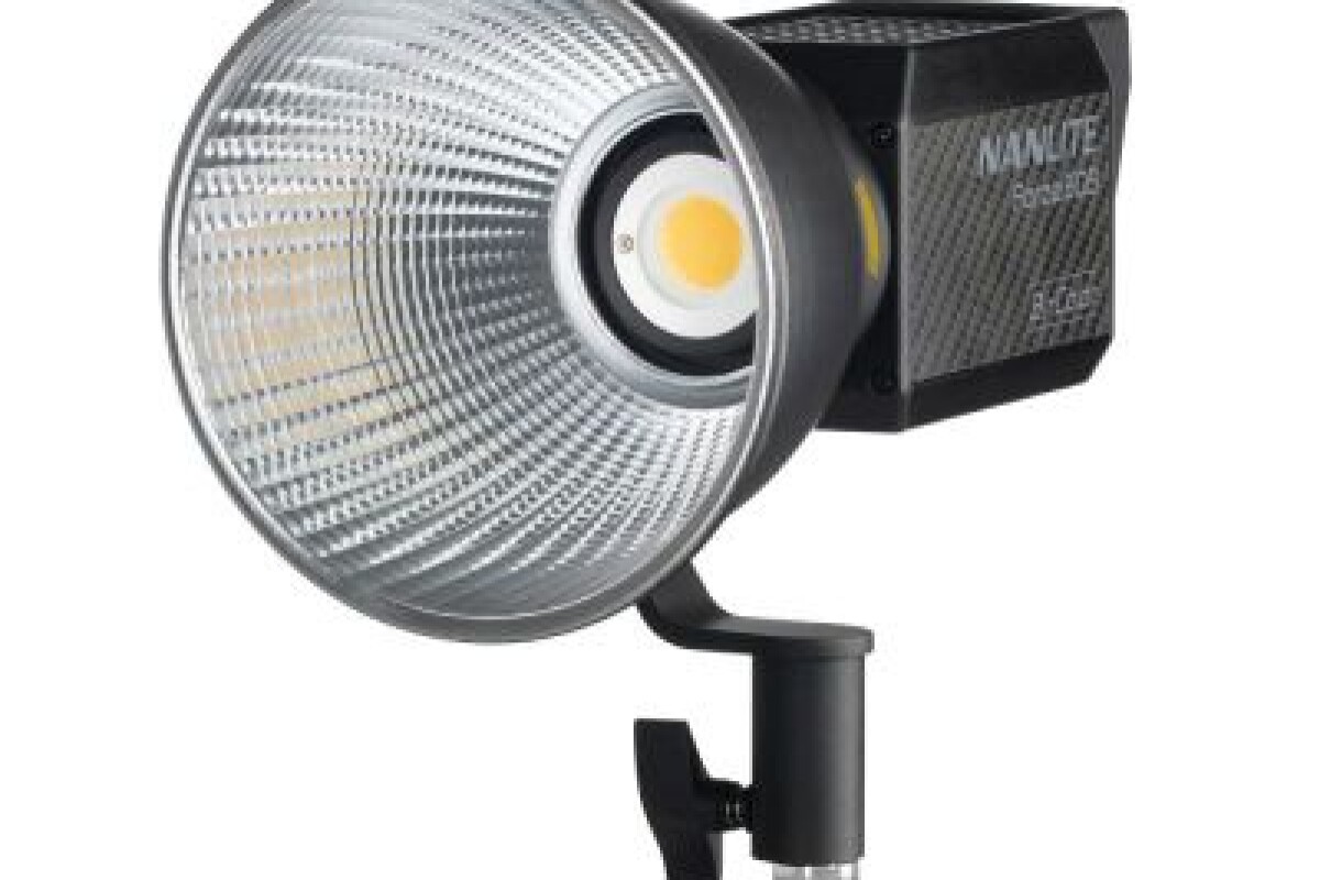 Location Projecteur LED Forza 60B + Fresnel - Lightyshare