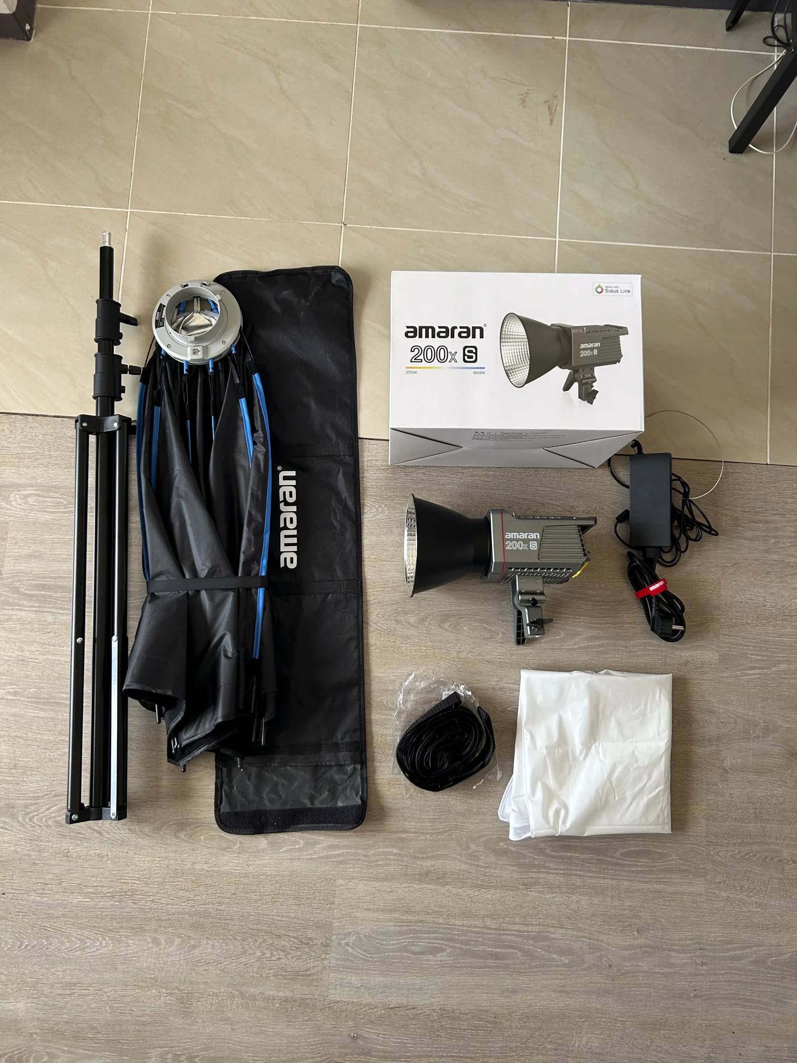 Aputure Amaran 200X - Photo 1 sur 3