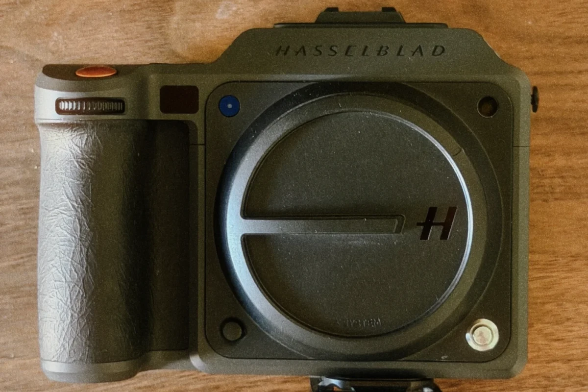 Rent Hasselblad X2D II 100C - Lightyshare