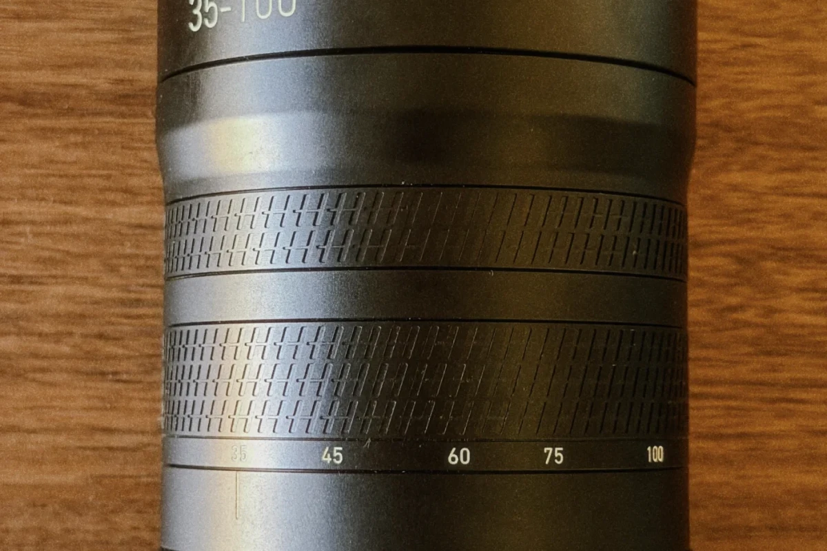 Rent Hasselblad XCD 2,8-4/35-100E - Lightyshare