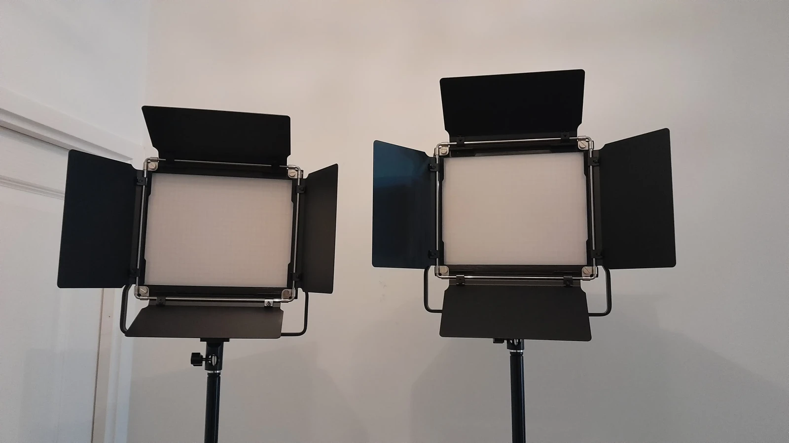 Neewer Panneau LED 660 Bi Couleur - Photo 2 sur 4