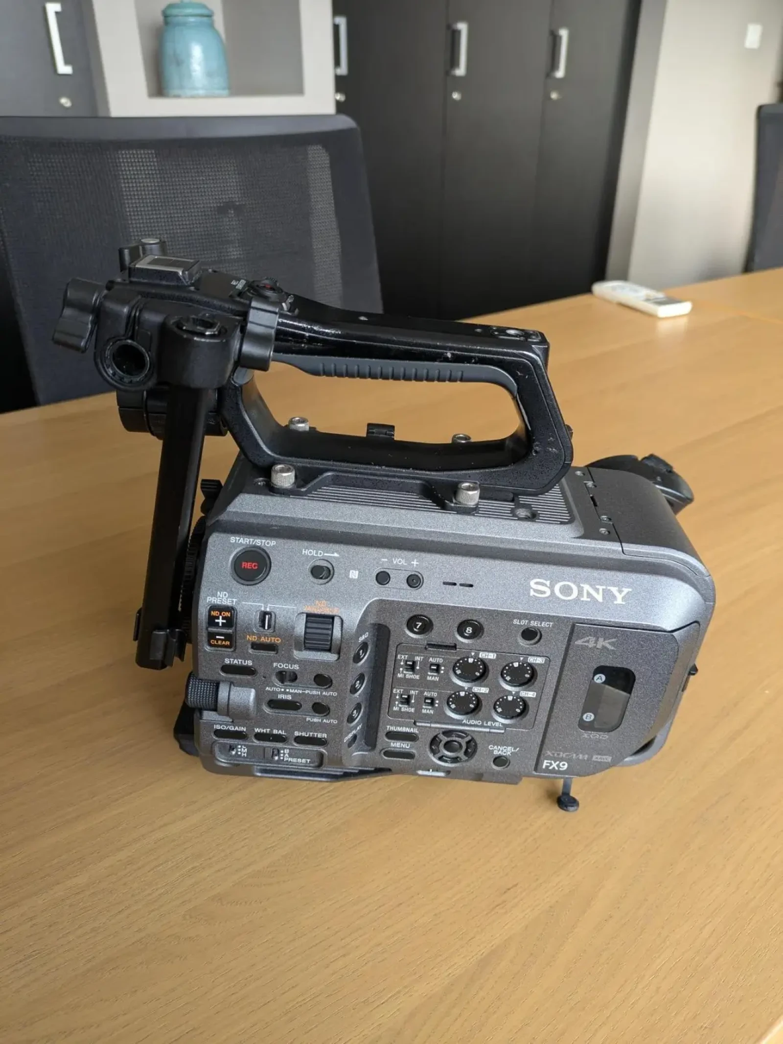 Sony PXW-FX9 - Photo 5 sur 6