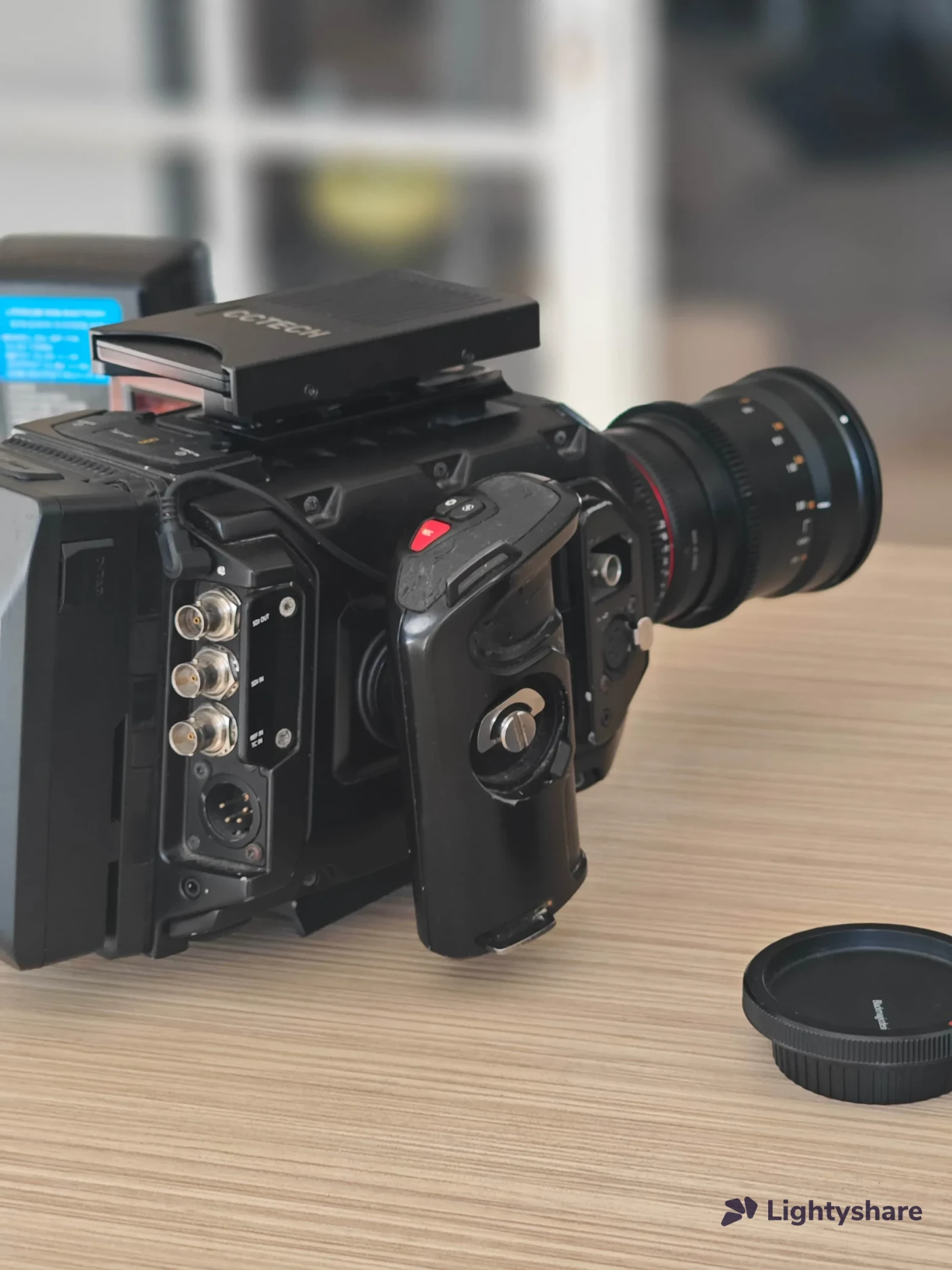 Blackmagic Design URSA Mini 4.6K - Photo 1 sur 6