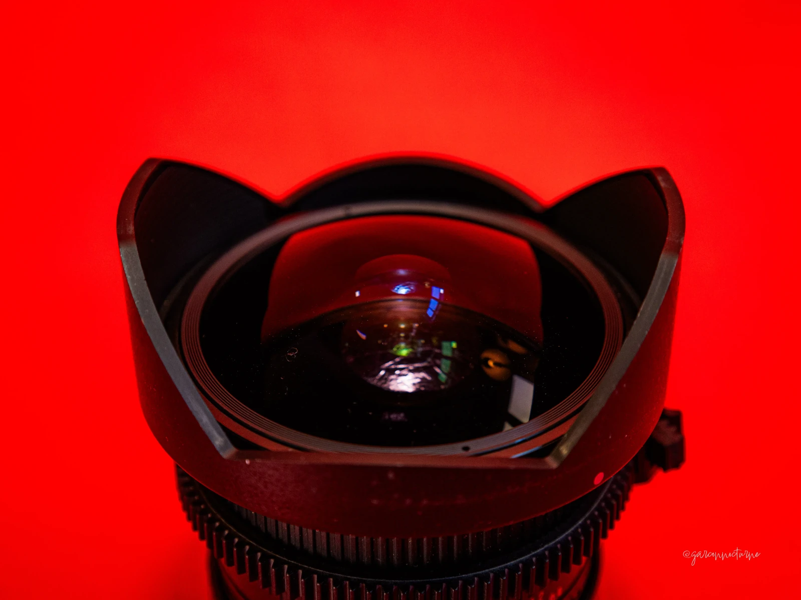 SAMYANG Cine 8mm T3.5 Fish-Eye CS II Monture EF - Photo 3 sur 4