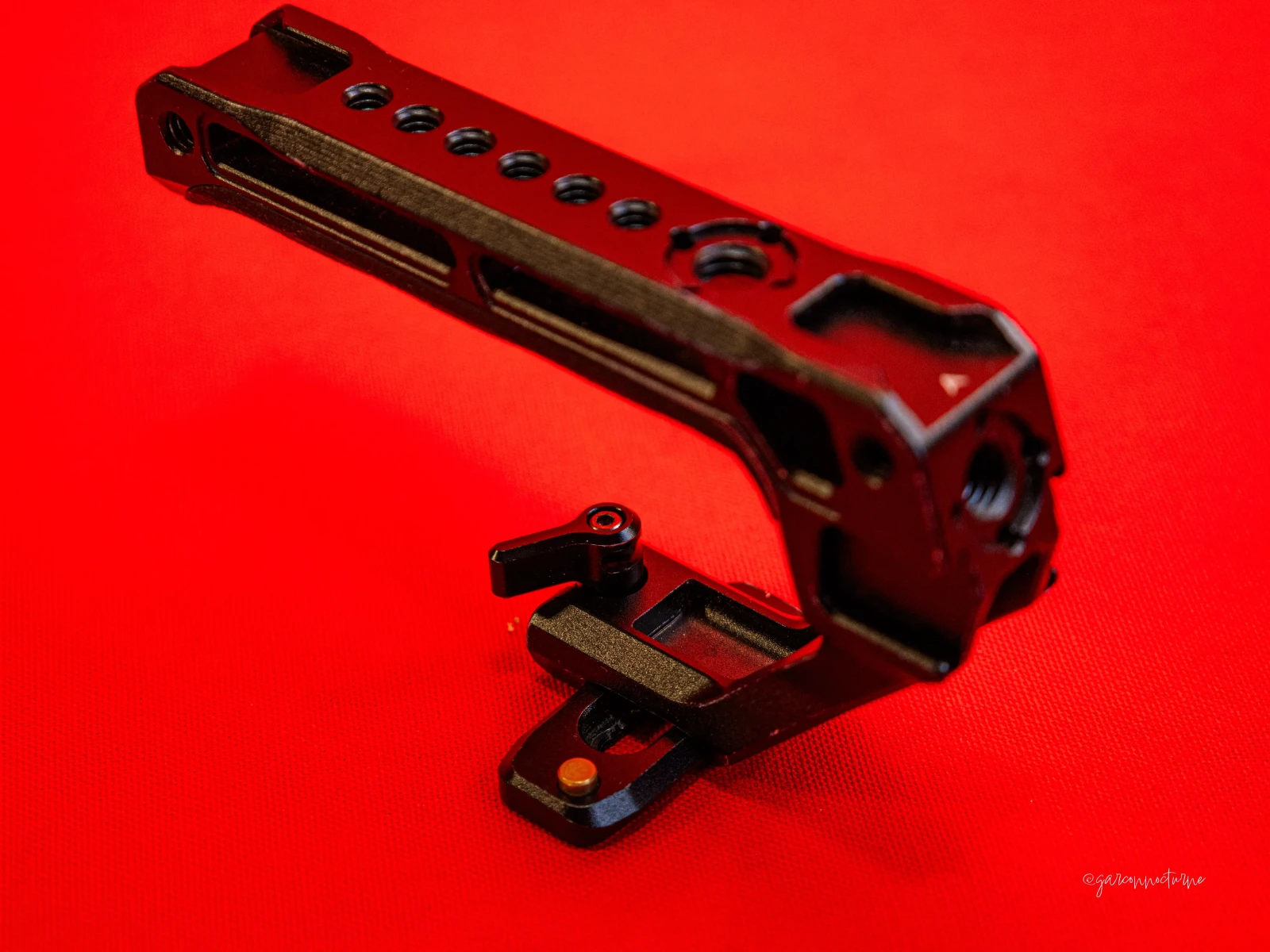 SMALLRIG Poignée Universelle Supérieure NATO Légère, à Dégagement Rapide avec Rail NATO 4345 - Photo 1 sur 1