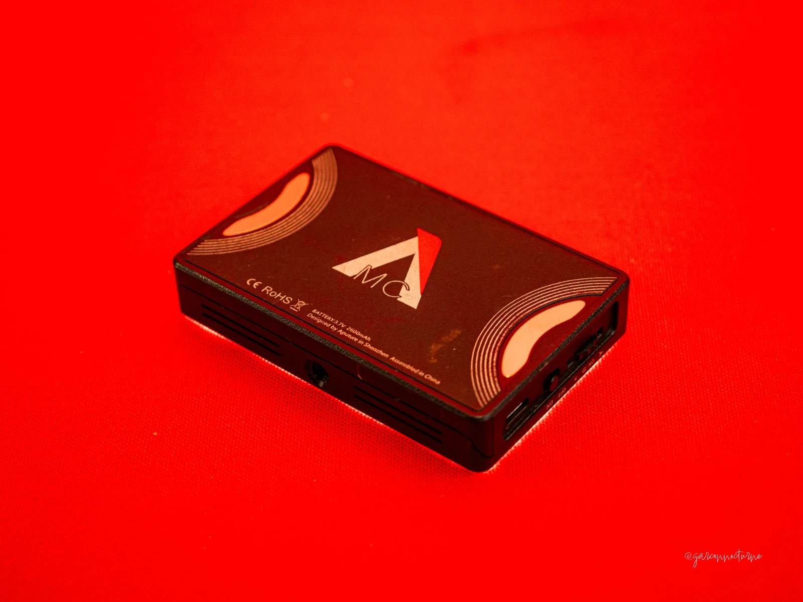 APUTURE MC RGB Lumière LED pour Caméra - Photo 3 sur 3