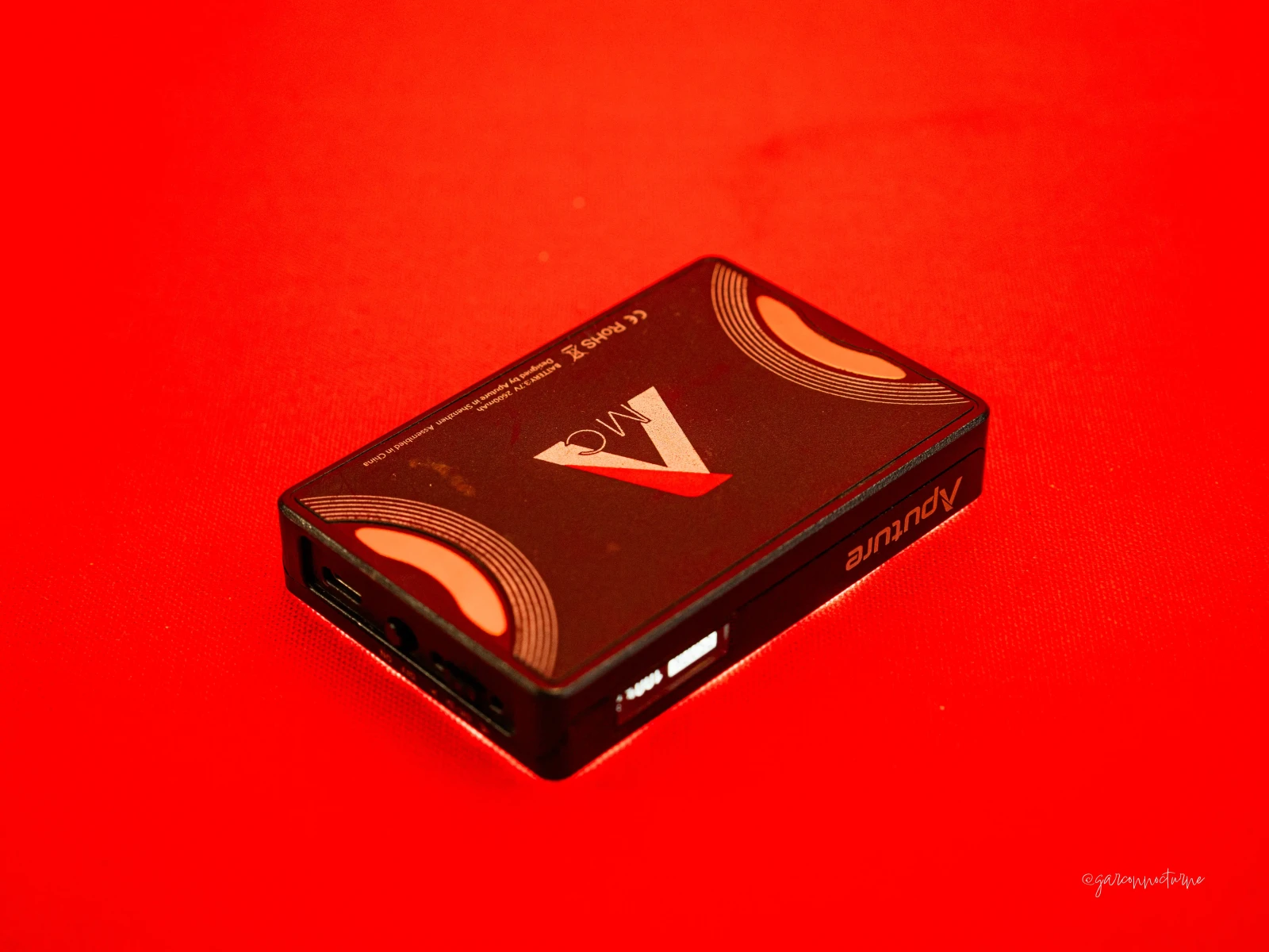 APUTURE MC RGB Lumière LED pour Caméra - Photo 2 sur 3