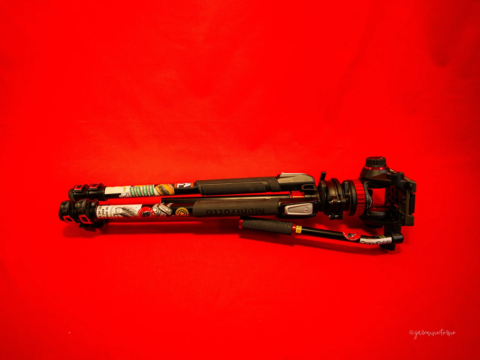 MANFROTTO Trépied 055 Pivotable /TopShot + Rotule MVH502AH + Niveau à bulle 438 - Photo 1 sur 5