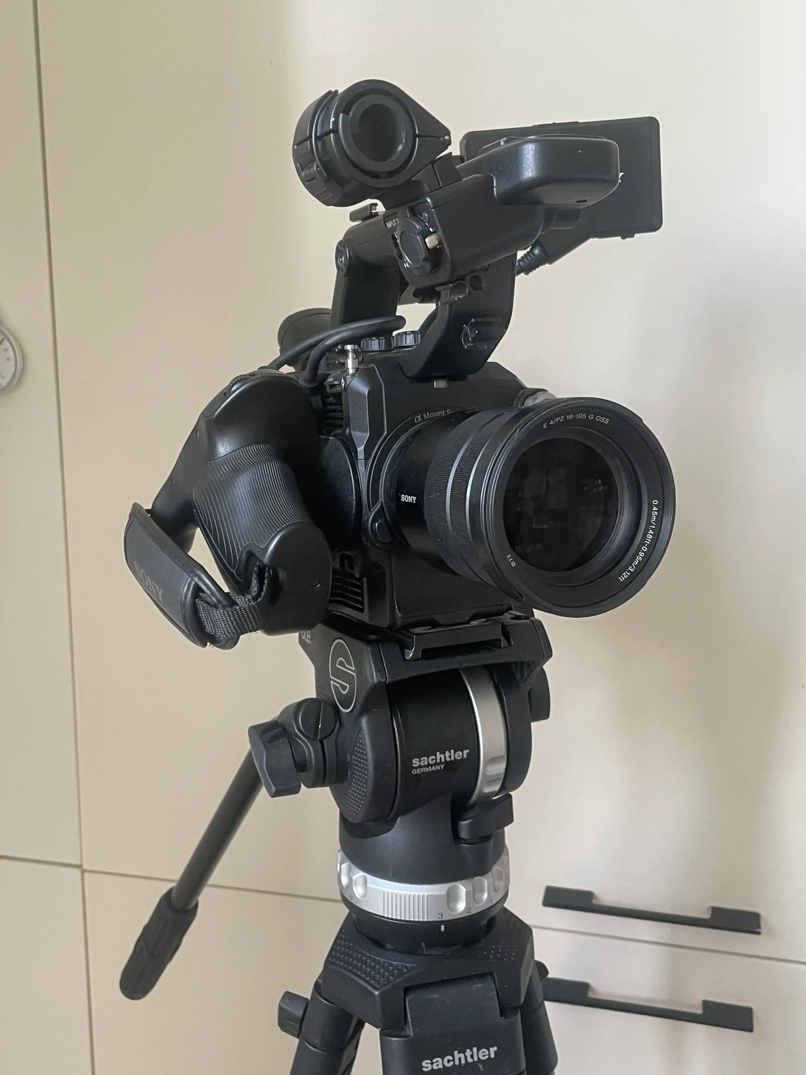 Sony PXW-FS5 - Photo 2 sur 2