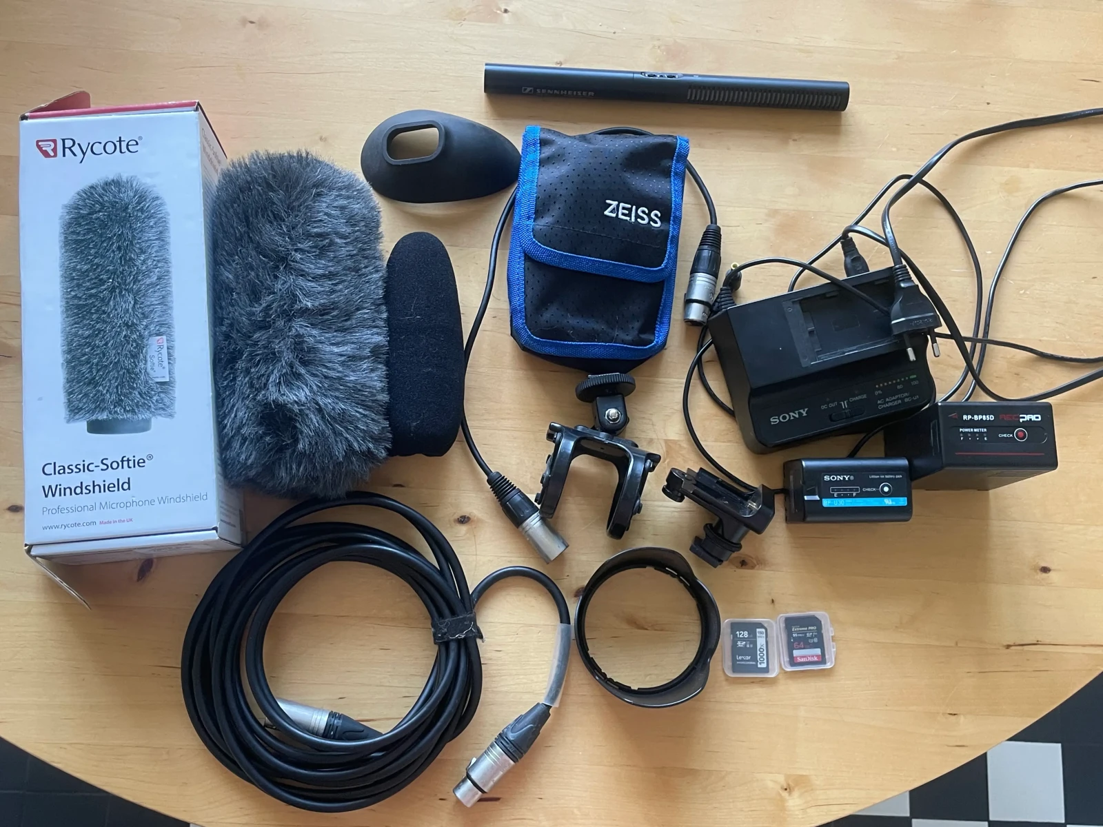 Sony PXW-FS5 - Photo 1 sur 2