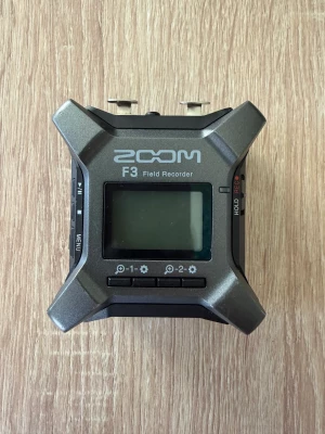 Zoom F3