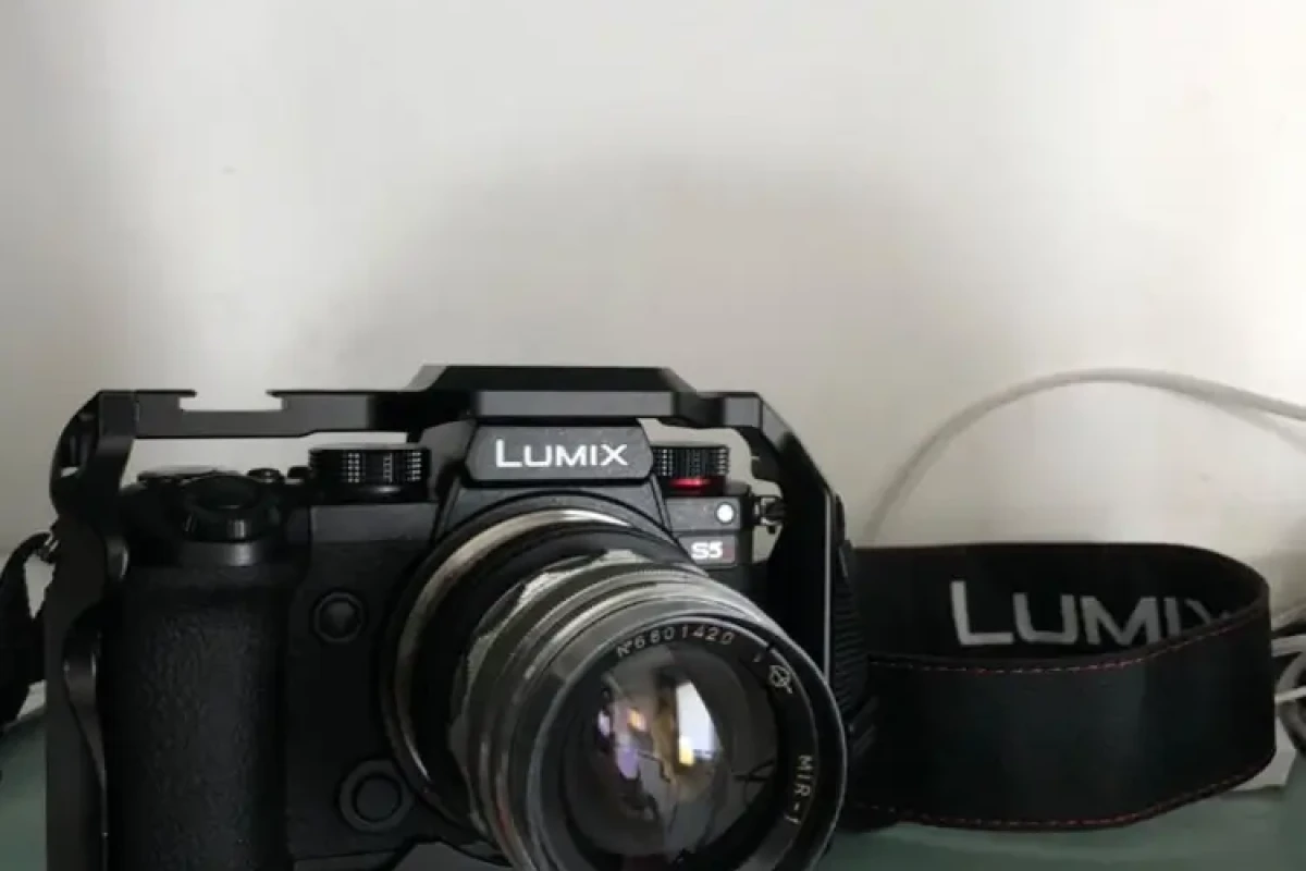 Location Panasonic Lumix S5 - Lightyshare
