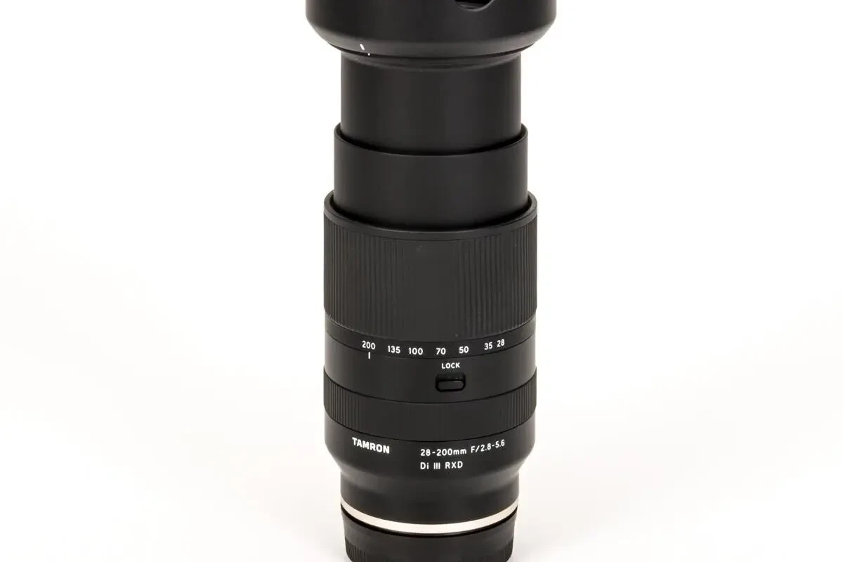 Location Tamron 28-200mm F2.8-5.6 Di III RXD - Sony E - Lightyshare