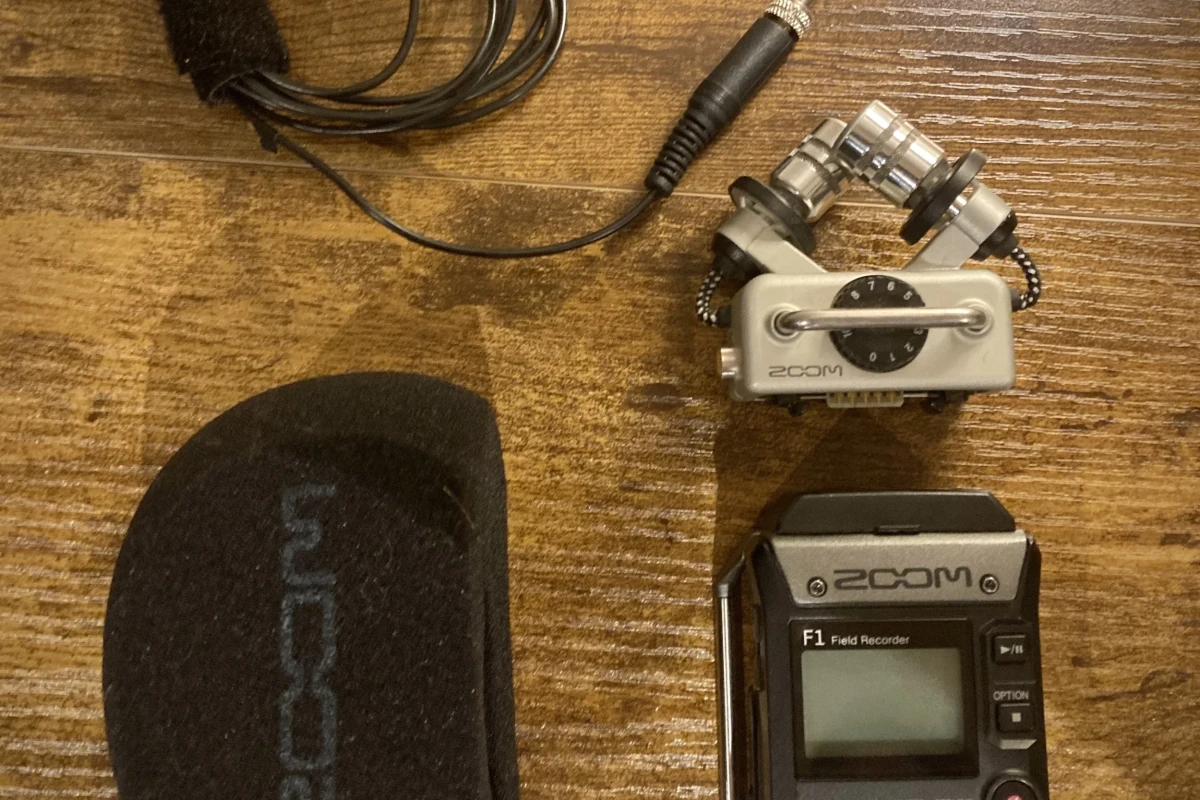 Location Zoom F1 - Lightyshare