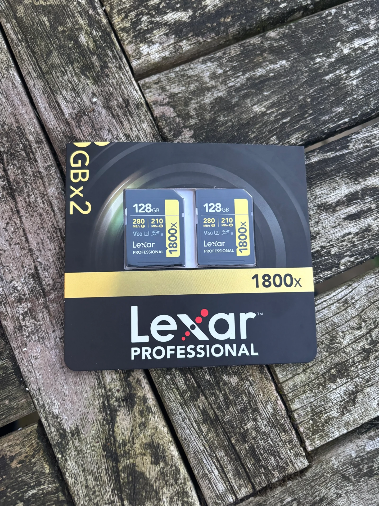 Lexar Lexar Professional SDXC 128 Go v60 1800x 280 Mo/s - Photo 1 sur 1