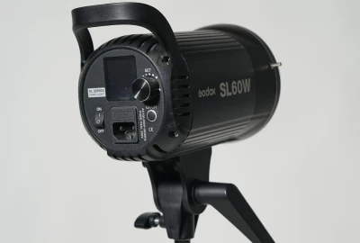 Location Godox SL60W