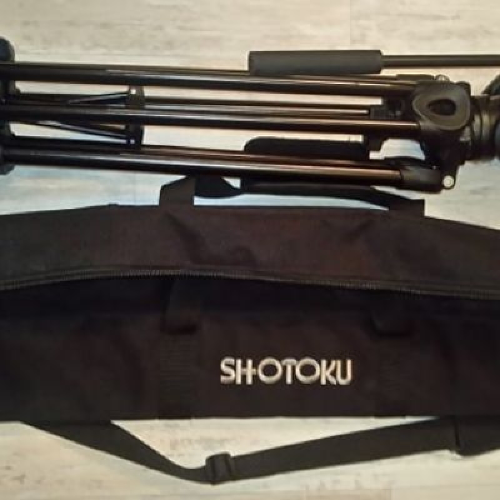 Trépied Manfrotto MVT502AM , tête MVH500A - Photo 1 sur 1